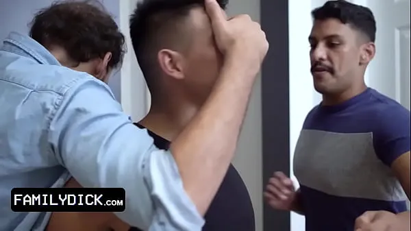 Μεγάλος Two Perv Latinos Their Hot And Pin Him Against The Wall While Drilling His Tight Hole - FamilyDick θερμός σωλήνας