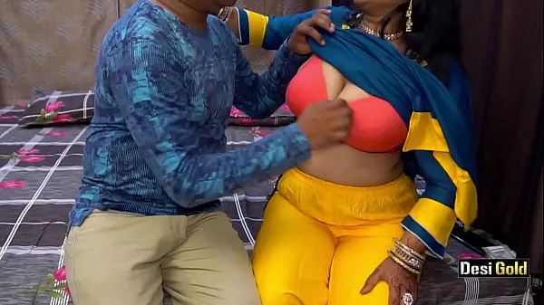 Grote Indian Aunty Fucked For Money With Clear Hindi Audio warme buis