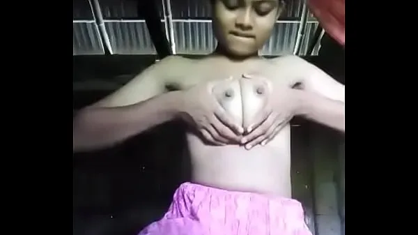 큰 Village girl plays with boobs and pussy 따뜻한 튜브