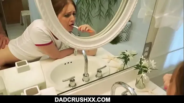Stort Step Daughter Brushing Teeth Fuck varmt rör