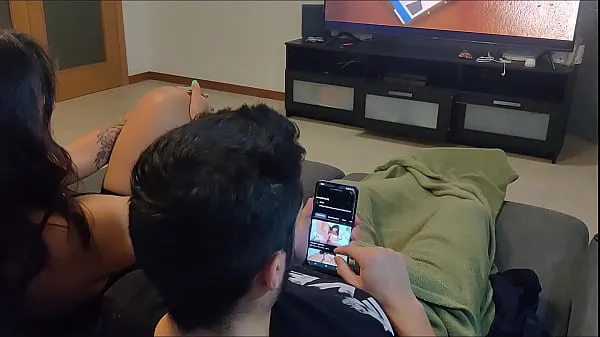 my step sister caught me masturbating and watching porn so she made me a blowjob أنبوب دافئ كبير