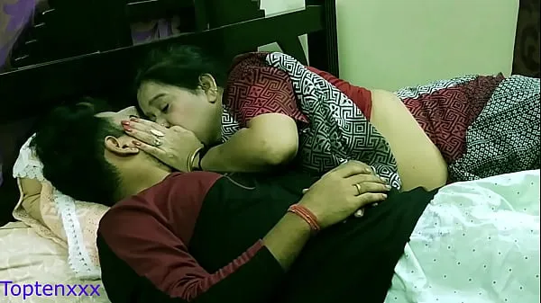 Stort Indian Bengali Milf stepmom teaching her stepson how to sex with girlfriend!! With clear dirty audio varmt rør