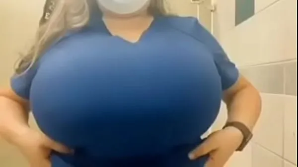 Super huge tits Tabung hangat yang besar
