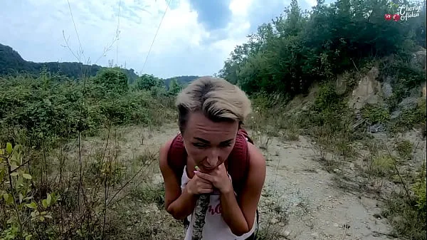 Stort Tourist in the mountains fucks in the mouth and ass - eats cum varmt rør
