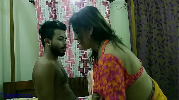 Ống ấm áp Bengali Milf Aunty vs boy!! Give house Rent or fuck me now!!! with bangla audio lớn