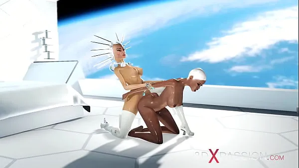 Velká Sci-fi female android shemale plays with a horny black girl in a spacecraft teplá trubice