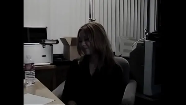 Stort Cute Korean girl takes off her black panties and fucks her boss in his office varmt rør