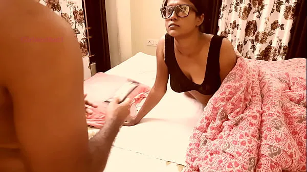 Stort Indian Step Sister Fucked by Step Brother - Indian Bengali Girl Strip Dance varmt rør