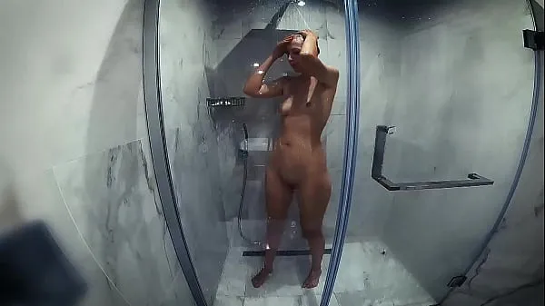 Suuri Hidden Camera in the Shower - My Wife with small tits take a bath lämmin putki