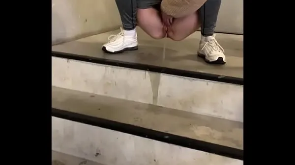 Ống ấm áp on my birthday i'm so naughty and piss in the public stairwell lớn