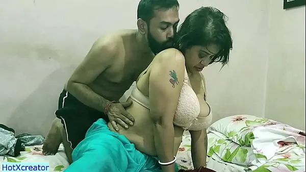 Stort Amazing erotic sex with milf bhabhi!! My wife don't know!! Clear hindi audio: Hot webserise Part 1 varmt rør
