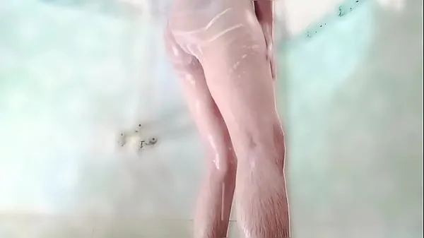 Big I'm taking bath with my hot sexy body warm Tube