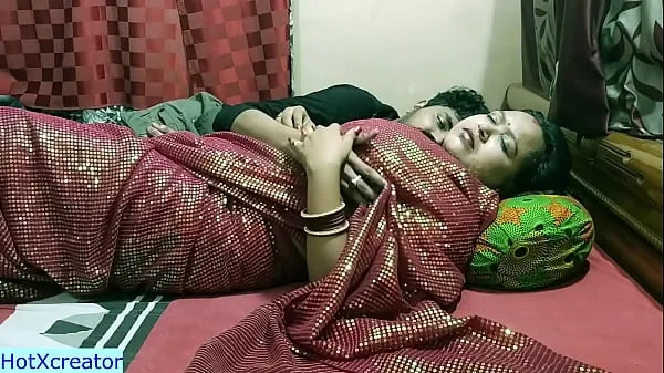 Big Indian hot married bhabhi honeymoon sex at hotel! Undress her saree and fuck warm Tube