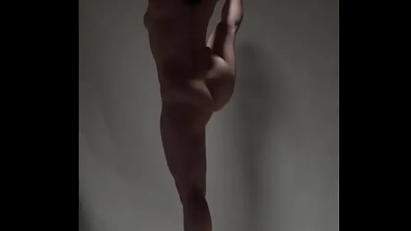 Stort Classical ballet dancers spread legs naked varmt rør