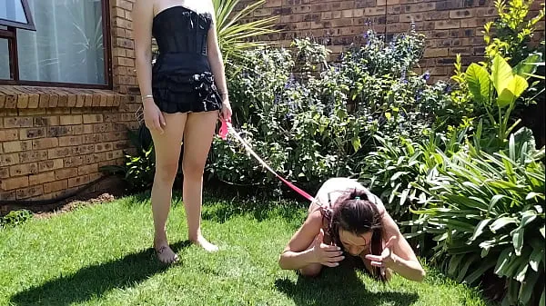 Duża Girl taking her bitch out for a pee outside | humiliations | piss sniffing ciepła tuba