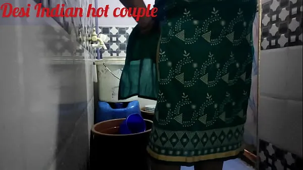बड़ी Desi Savita bhabhi nude bath in the bathroom xxx video गर्म ट्यूब