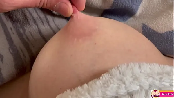 Ống ấm áp Hand Job with a lot Cum on Big Tits when He Play with My Nipples lớn