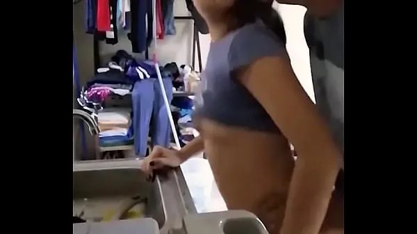 Cute amateur Mexican girl is fucked while doing the dishes Tiub hangat besar