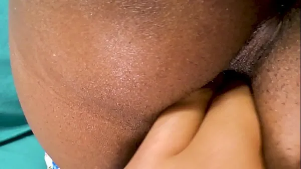 Stort A Horny Fan Fingering Sheisnovember Wet Pussy And Brown Booty Hole! While Asshole Is Explored Closeup, Face Down With Big Ass Up While Back Is Arched And Shorts Pulled Down, Dirty Fingers Penetrating Her Tight Young Slut HD by Msnovember varmt rør