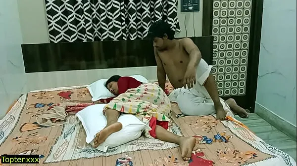 Big Indian step father fucked his wife! Plz Babu ji don't cum inside warm Tube