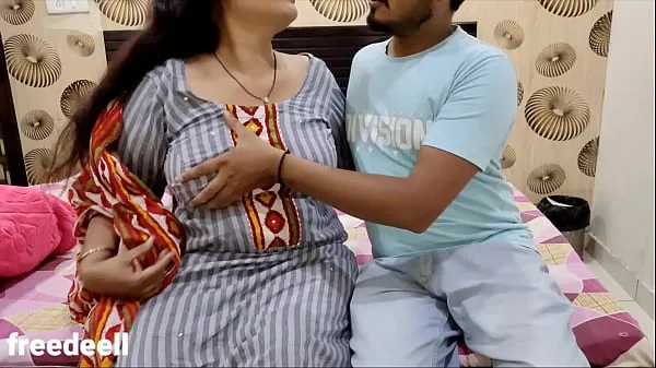 Suuri Dost ki Maa Chod di. Hindi XXX video lämmin putki