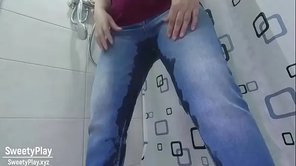 Nagy Piss wetting jeans sexy MILF meleg cső