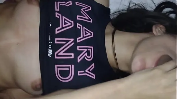 Grande Novinha goes out with 3 guys and fucks without a condom and lets cum in her pussy and mouth (without her husbandtubo caldo