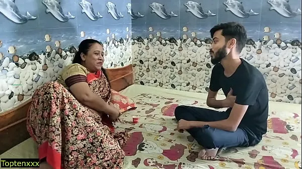 Velká Bengali hot Bhabhi vs young Indian boy!! First amateur sex teplá trubice