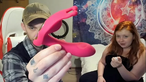 Stort Animour Panty Dildo Unboxing and Masturbation with Sophia Sinclair and Jasper Spice varmt rør