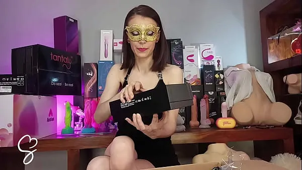Veľká Sarah Sue Unboxing Mysterious Box of Sex Toys teplá trubica