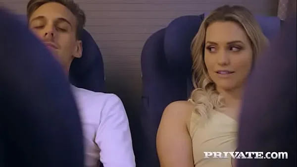 Stort Mia Malkova, debuts for Private by fucking on a plane varmt rør