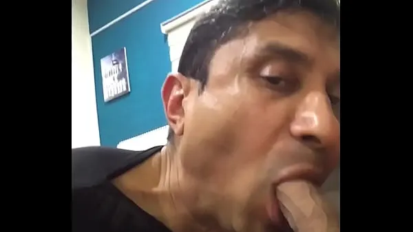 Suuri Indian gay suck monster cock lämmin putki