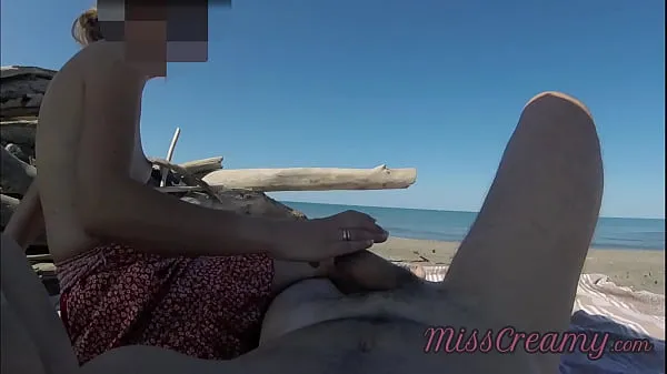 Velká Strangers caught my wife touching and masturbating my cock on a public nude beach - Real amateur french - MissCreamy teplá trubice