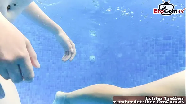 Grote German 18yo teen amateur threesome mff underwater outdoor warme buis