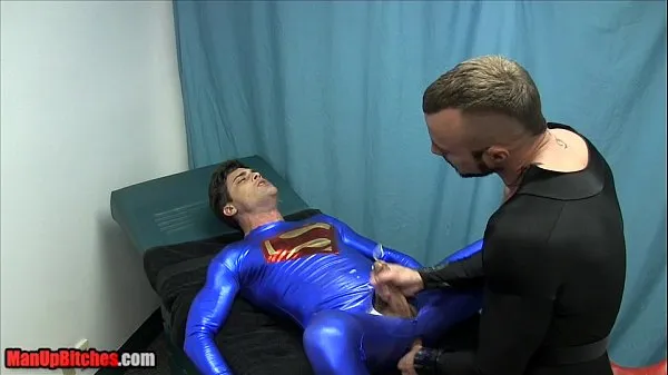 The Training of Superman BALLBUSTING CHASTITY EDGING ASS PLAY أنبوب دافئ كبير