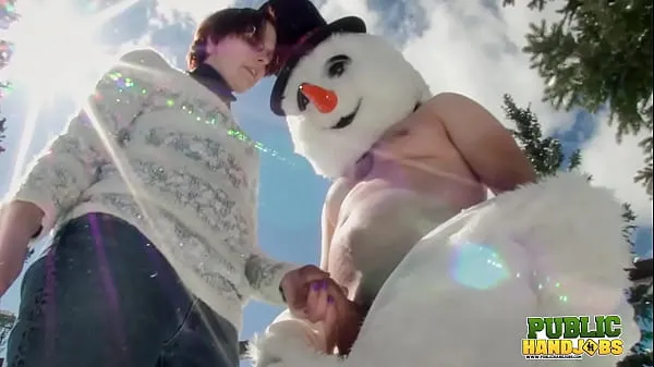 Big PublicHandjobs - Short haired ski trip cutie Brandi de Lafey makes it snow with outdoor cosplay handjob warm Tube