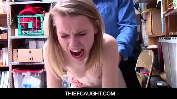 Velká ThiefCaught - Catarina Petrov Shoplifter Enjoying Getting Her Pussy Eaten Out teplá trubice