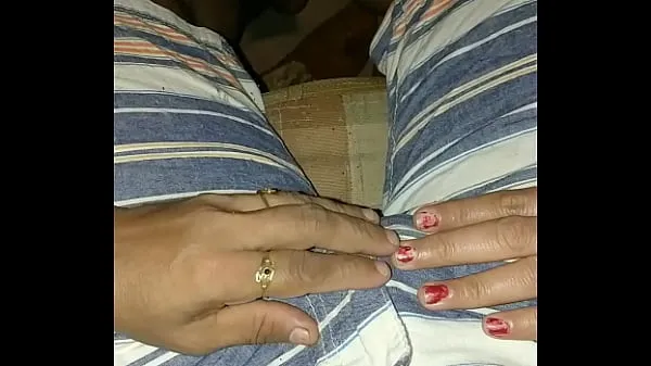 Stort INDIAN Aunty Sex dating Candle Light DINNER with Indian Kerala BBC Mallu threesome in Resort varmt rör
