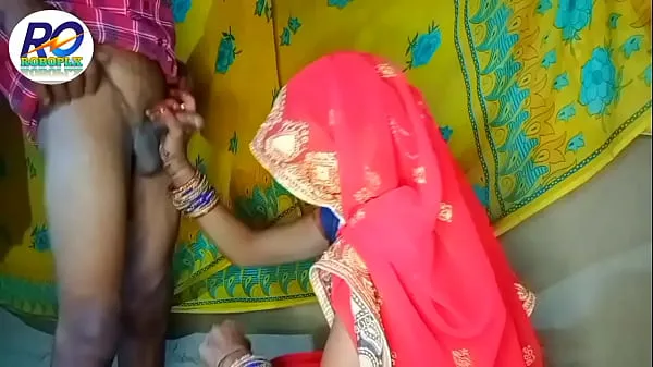 Stort Desi village bhabhi saree removing finger karke jordaar chudai varmt rør