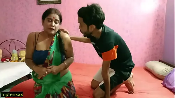 Große Indische heiße XXX junge Frau Sex mit schöner Tante! mit klarem Hindi-Audiowarme Röhre