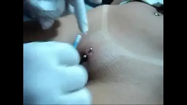Velika PUTTING PIERCING IN THE PUSSY topla cev