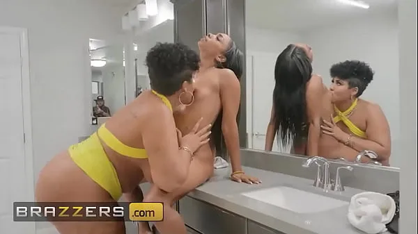 Ống ấm áp Dominant (Simone Richards) Is Jealous Of Her (Cali Caliente) Date So She Takes Out Her Strap-On Fucks Her - Brazzers lớn