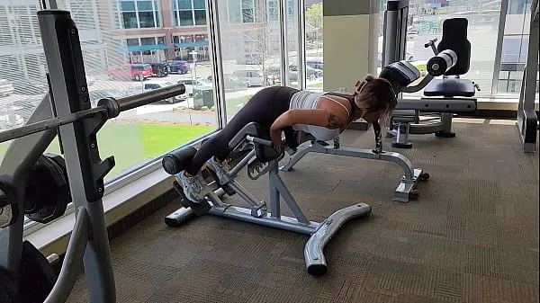 Ống ấm áp Picked up a big natural tits girl at the gym lớn