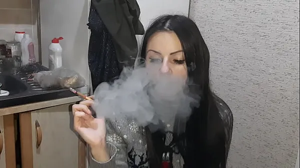 Suuri My fetish girlfriend smokes and watches me have sex with another girl - Lesbian Illusion Girls lämmin putki