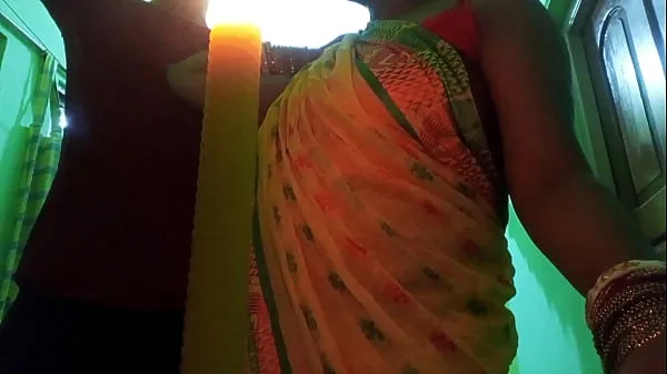 INDIAN Bhabhi XXX Wet pussy fuck with electrician in clear hindi audio | Fireecouple Tiub hangat besar