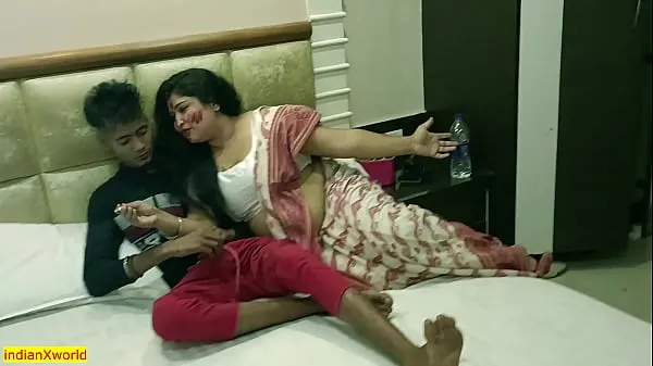 Ống ấm áp Indian Bengali Stepmom First Sex with 18yrs Young Stepson! With Clear Audio lớn