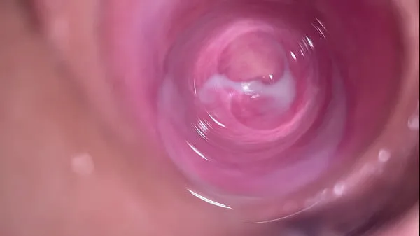 Grande Dentro da buceta cremosa da jovem tubo quente