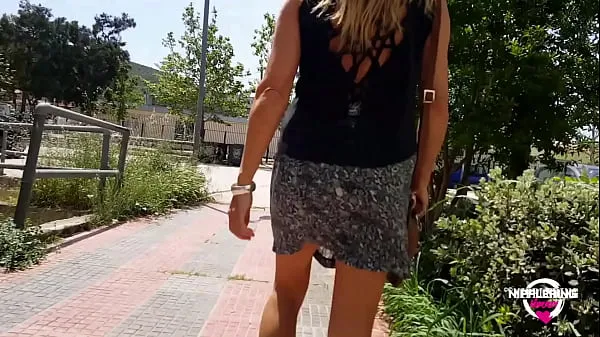 Grote nippleringlover kinky mother no panties flashing pierced pussy on public street and supermarket warme buis