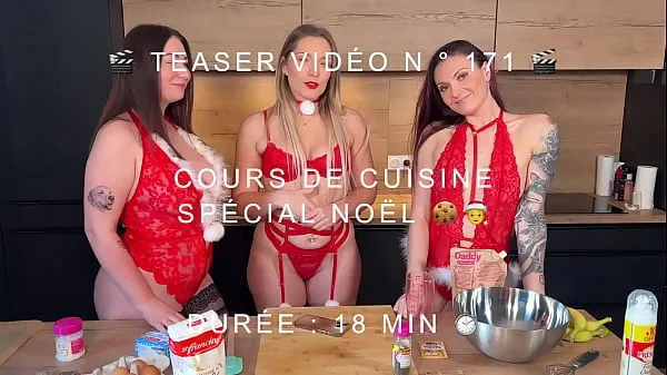 بڑی LESBIAN THREESOME - A little special cooking class گرم ٹیوب