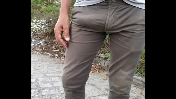 Μεγάλος Hard-cocked man scoring in his pants θερμός σωλήνας